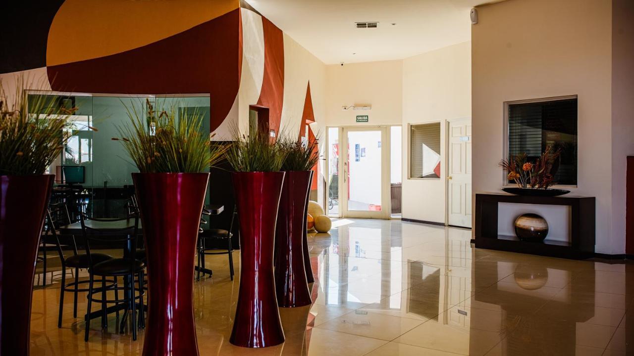 American Inn Hotel & Suites Delicias Exteriér fotografie