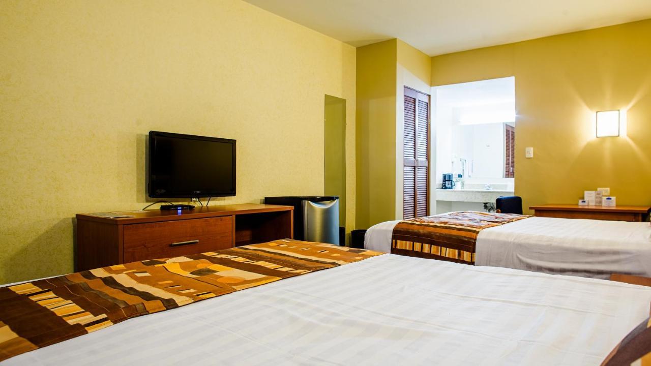 American Inn Hotel & Suites Delicias Exteriér fotografie